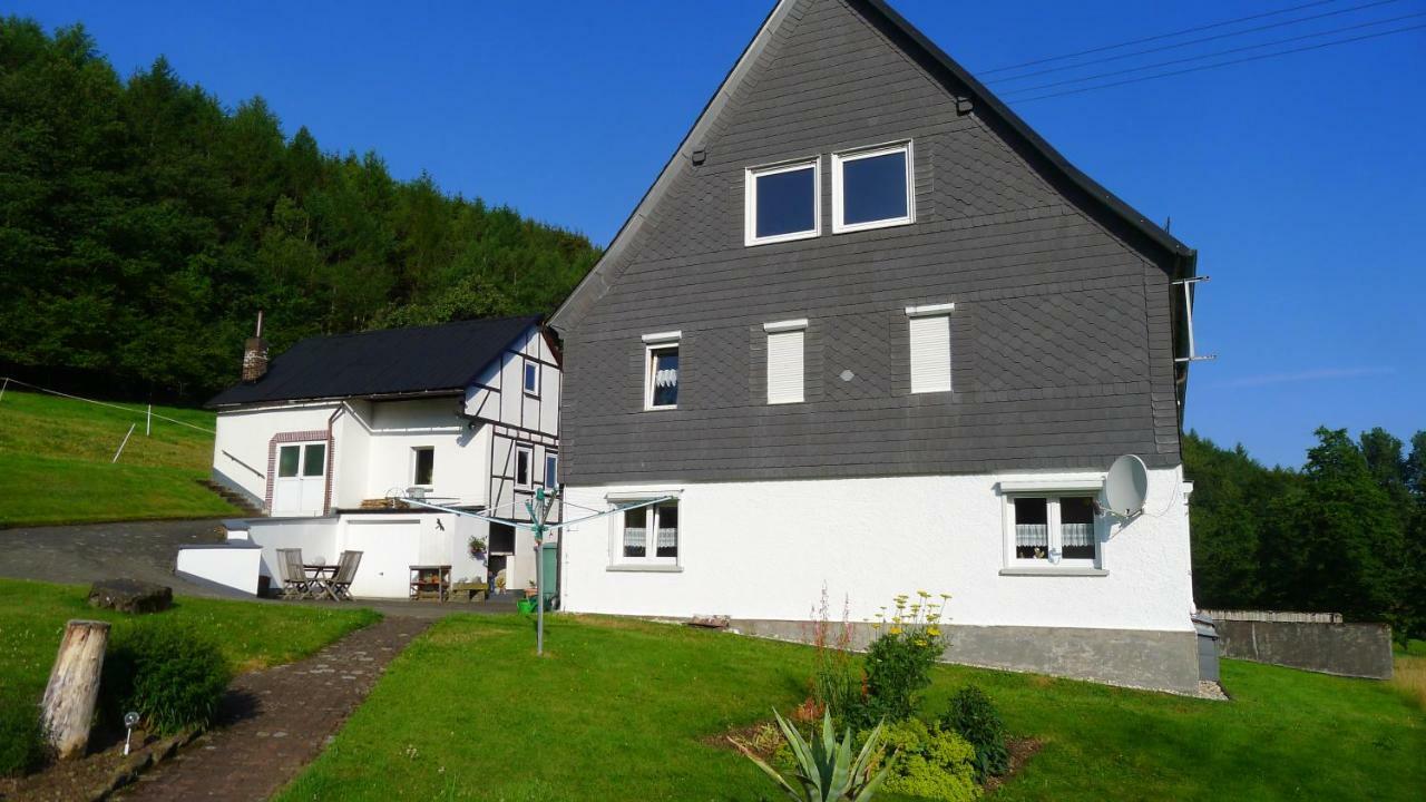Ferienhaus Broche 힐헨바흐 외부 사진